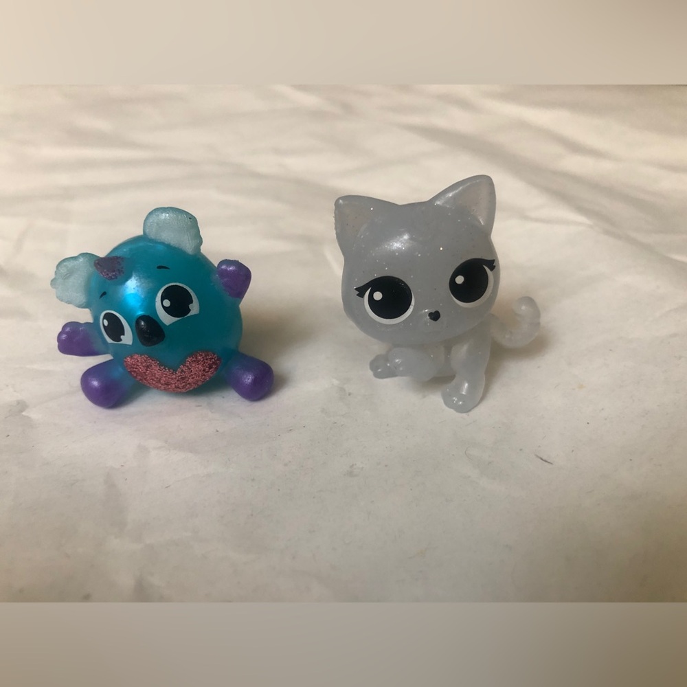 Zuru rainbocorns itzy glitzy surprise figures White glittery kitty cat